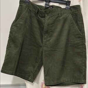 Men's Brixton Green Color Shorts (36)